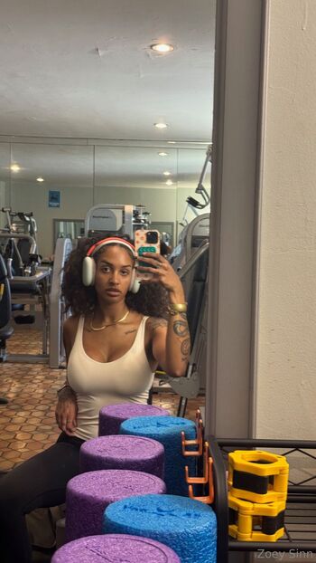 Vi / mylifeasvia nude photo #34