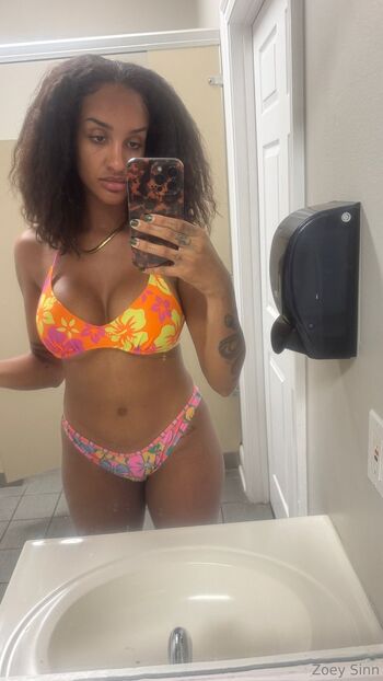 Vi / mylifeasvia nude photo #39