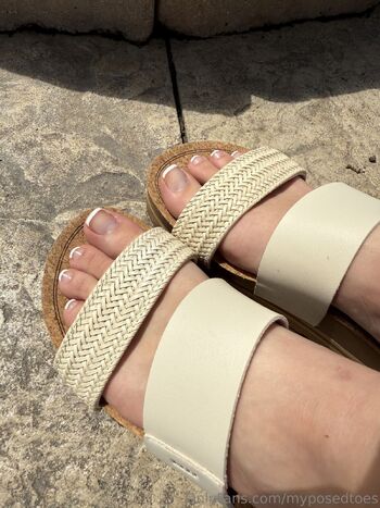 Brook / myposedtoes nude photo #15