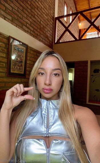 𝑴𝒚𝒔𝒕𝒊𝒄 𝑫𝒆𝒔𝒊𝒓𝒆 / mysticdesirex nude photo #12