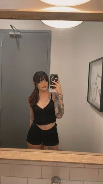 ha / mystichan nude photo #5