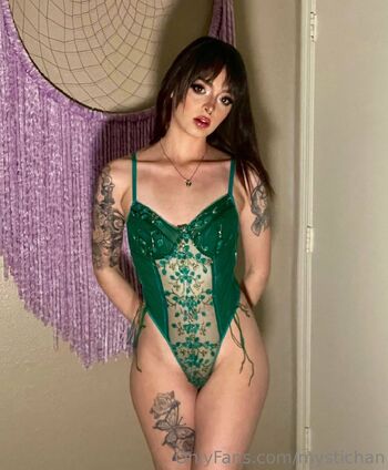 ha / mystichan nude photo #16