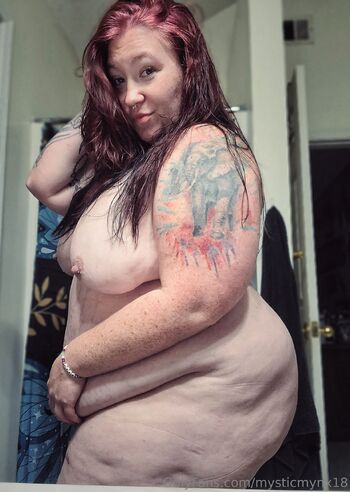 Mystic Myn / mysticmynx18 nude photo #2