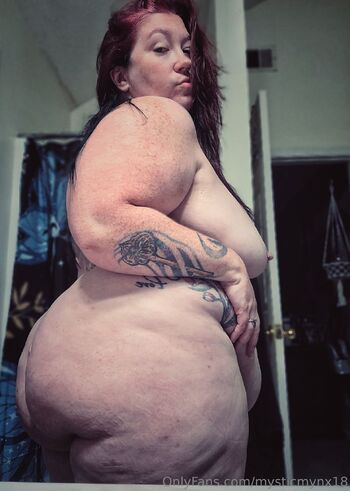 Mystic Myn / mysticmynx18 nude photo #3