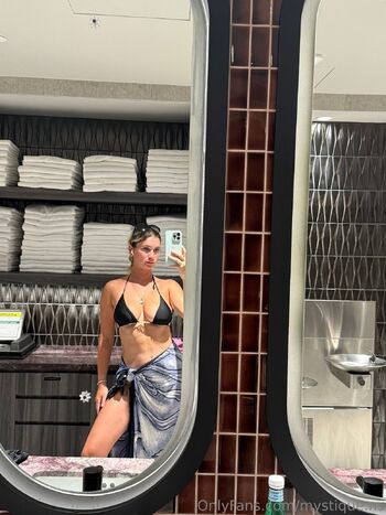 Mystique.n / mystique.ns nude photo #1