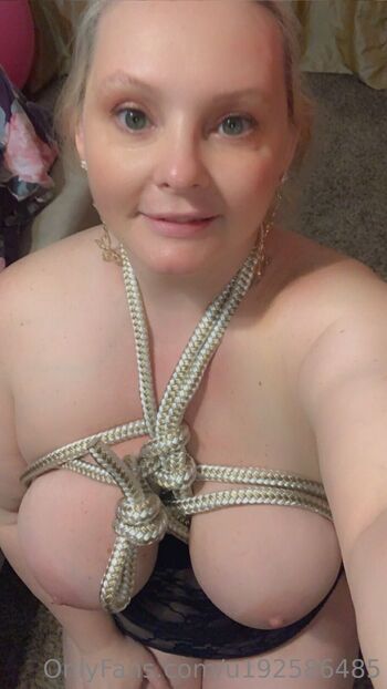 MzPin / mzpinky76 nude photo #12