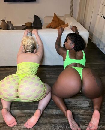 Nadia Ali / nadiaali_free nude photo #3