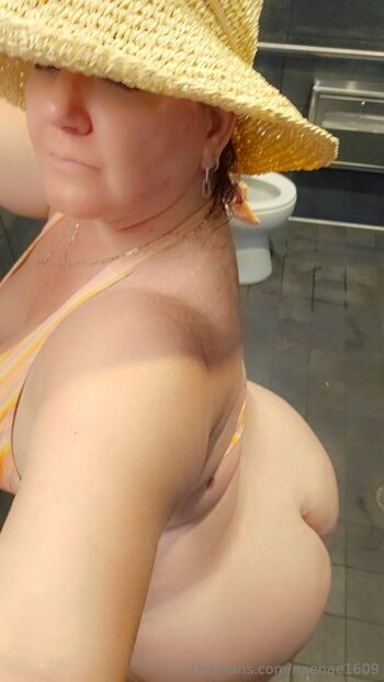 Deliciously Na / naenae1609 nude photo #22