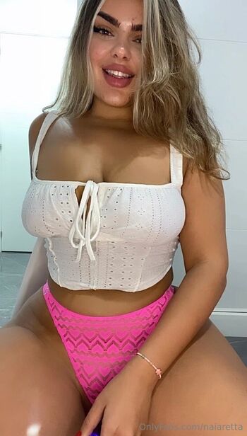 Naiara / naiaretta nude photo #8