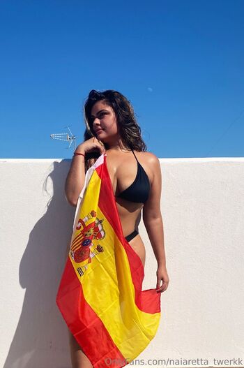 Naiara / naiaretta nude photo #14