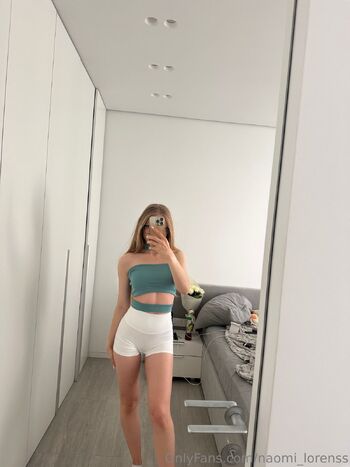 Naomi Lace / naomi_lorenss nude photo #1