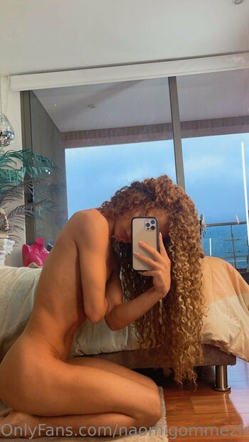OnlyFans / naomigommezfree nude photo #5