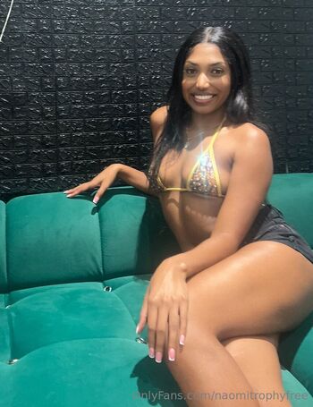 Naomi Troph / naomitrophyfree nude photo #5