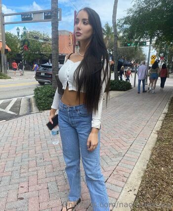 Naomi Ros / naomziesross nude photo #13