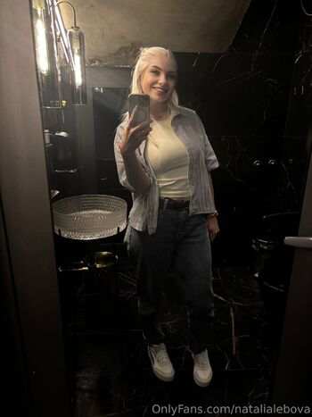 Natalia / natalialebova nude photo #4