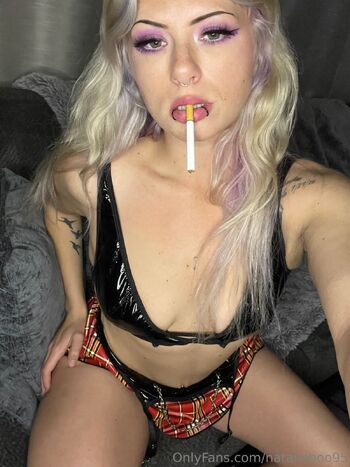 Natali / natalieboo95 / nataliegarrison871 nude photo #4