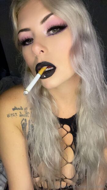 Natali / natalieboo95 / nataliegarrison871 nude photo #27