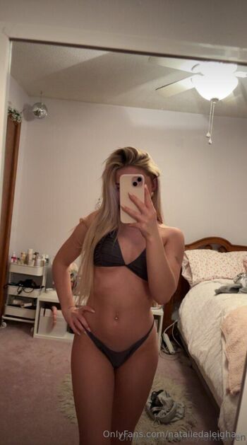 nat / nataliedaleighaa / nataliedaleigha nude photo #12