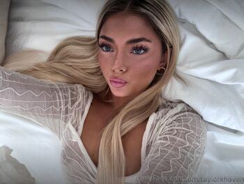 nat / nataliedaleighaa / nataliedaleigha nude photo #13