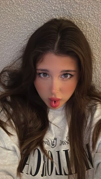 Natalie Monro / nataliemonroe nude photo #23