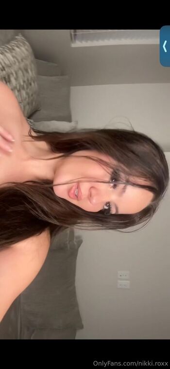 Nat / natalienextdoor18 nude photo #23