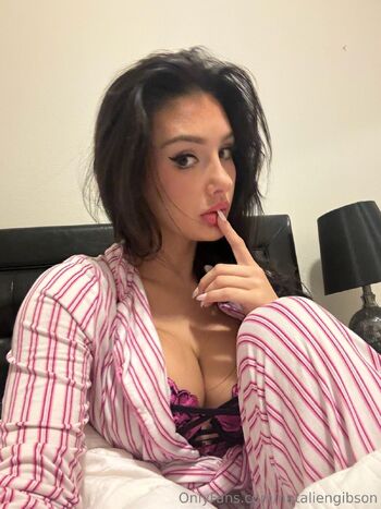 Natalie Gibso / nataliengibson nude photo #34