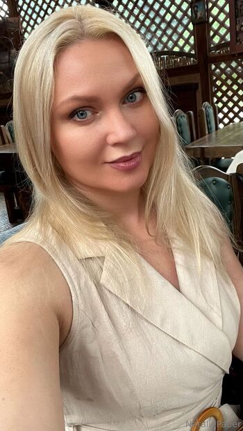 Natalie Paue / nataliepauer nude photo #8