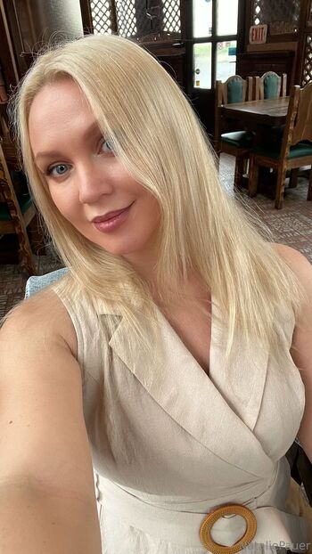 Natalie Paue / nataliepauer nude photo #10