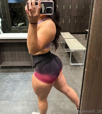 Natty / nathaliee.lovee nude photo #6