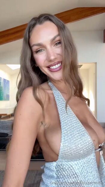 OnlyFans / nattyzachoftv nude photo #1