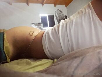 OnlyFans / natylove97 nude photo #2