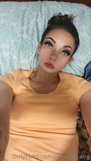 Naughty-Le / naughty-lee / knndeepthroats nude photo #9