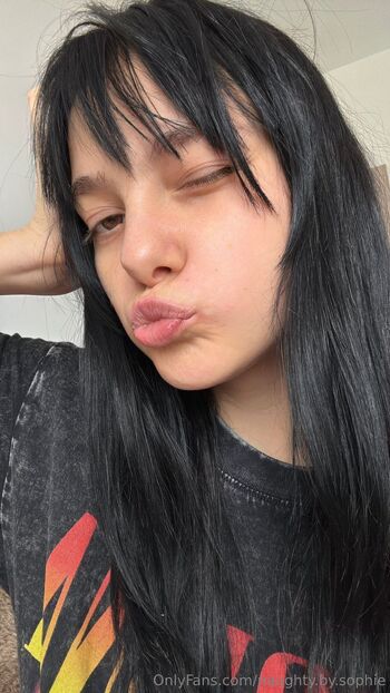 Sophi / naughty.by.sophie nude photo #4