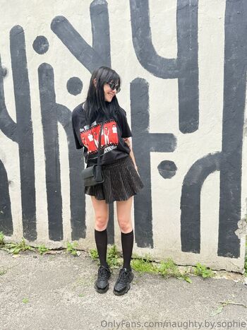Sophi / naughty.by.sophie nude photo #23