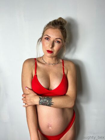 Be / naughty_bex nude photo #22