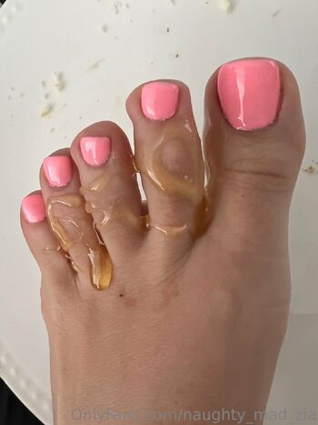 naughty_mad_zi / naughty_mad_zia / naughtymadzia nude photo #8