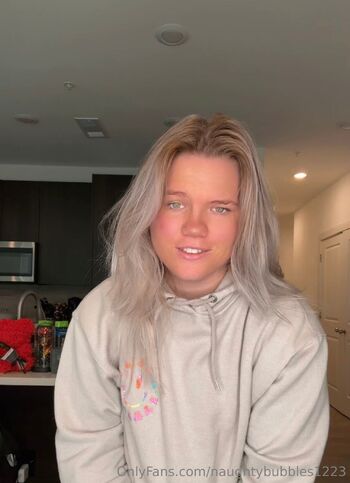 Bubble / naughtybubbles1223 nude photo #18