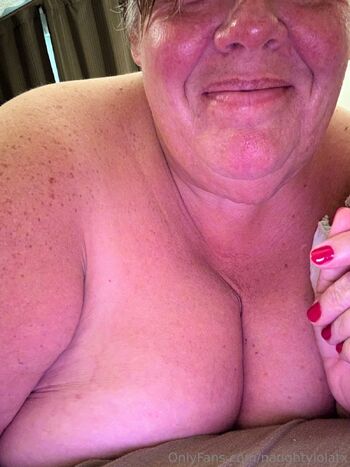 Naughtylolat / naughtylolatx nude photo #10