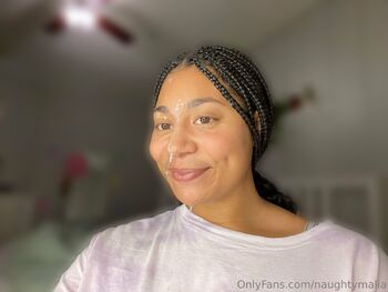 мalιa / naughtymalia nude photo #35