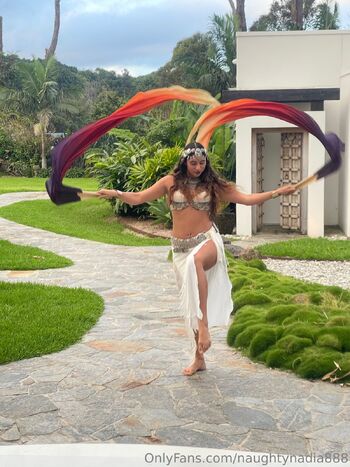 Nadia / naughtynadia888 nude photo #11