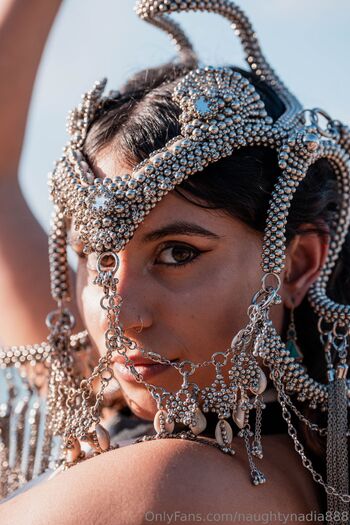 Nadia / naughtynadia888 nude photo #14