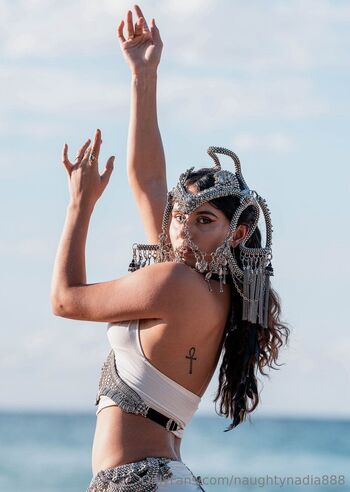 Nadia / naughtynadia888 nude photo #31
