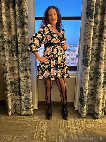 Naughty Noell / naughtyxnoelle nude photo #16