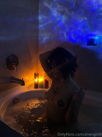 NEIL / neilaisnthere nude photo #15