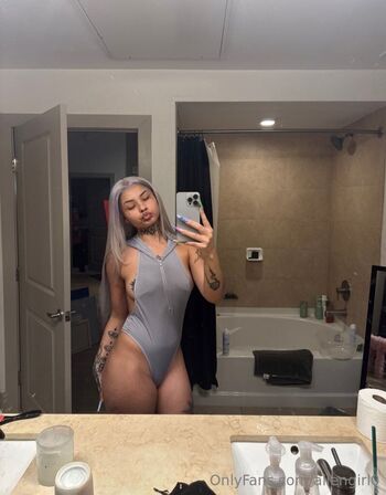 NEIL / neilaisnthere nude photo #18