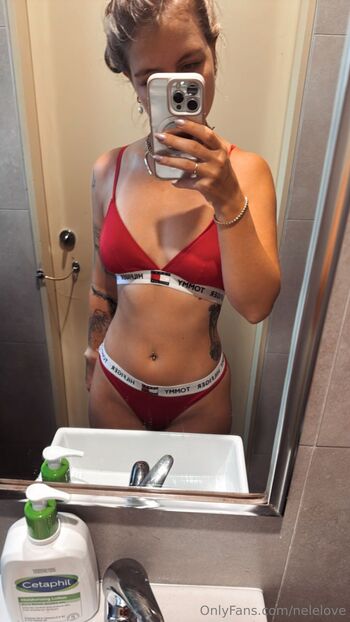 Nel / nelelove / nele.lov3 nude photo #5