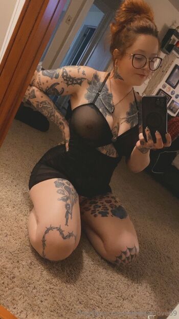 Nene Love / nenelovelove69 nude photo #33