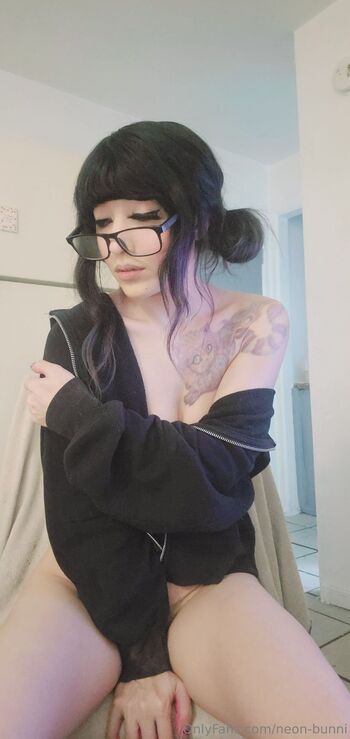 neon.bunn / neon-bunni nude photo #3