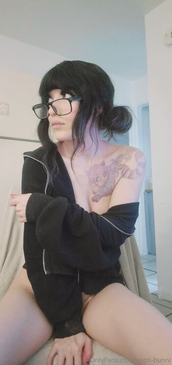 neon.bunn / neon-bunni nude photo #4