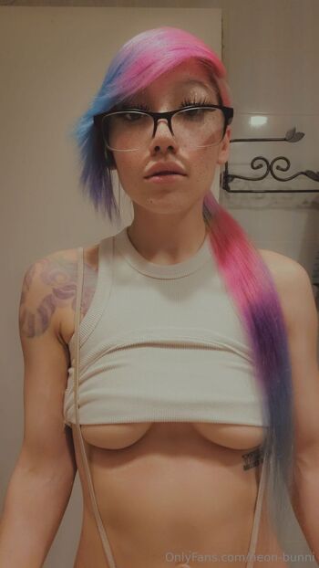 neon.bunn / neon-bunni nude photo #10